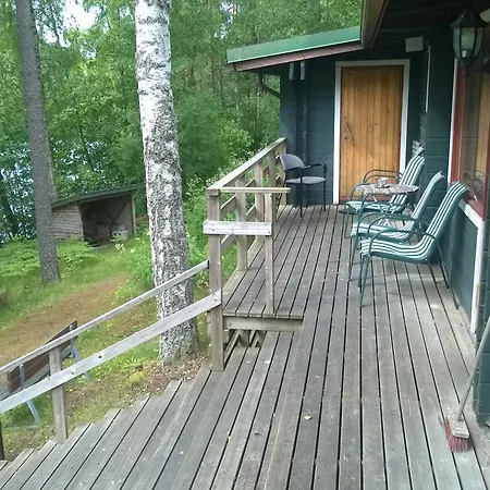 Camping Cottages Kyyronkaita 假日公园 Kyyro