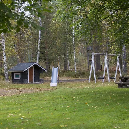 Camping Cottages Kyyronkaita * Kyyro